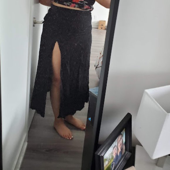 Black Maxi Skirt with Slit and Zipper Closure, Size Medium - Picture 1 of 6